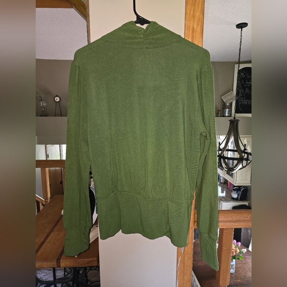 OGLmove Women's Green Sweater - Picture 3 of 5
